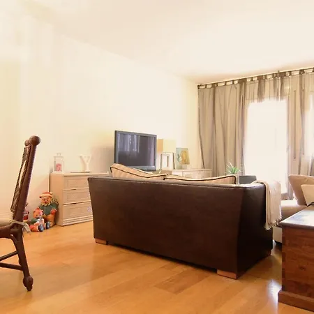 Molins Apartment *